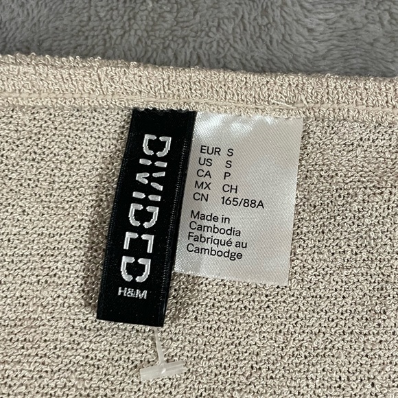 Scrunched crop top - Picture 3 of 3